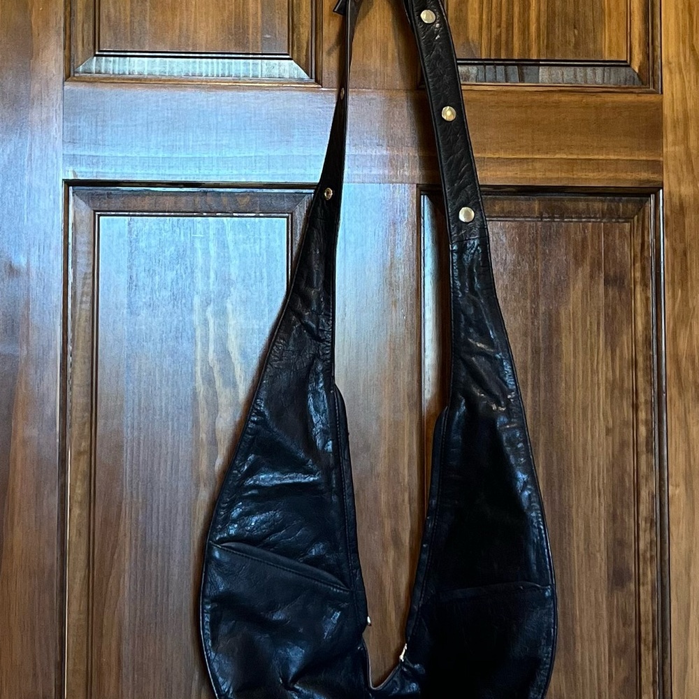 Sash Elegant Black/ Gray Metallic reversible Crossbody Bag
